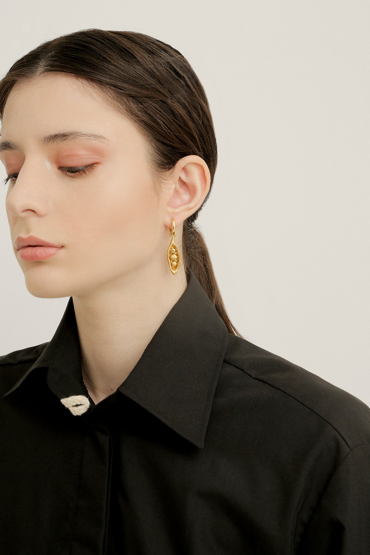 Bonito Khaki Earrings