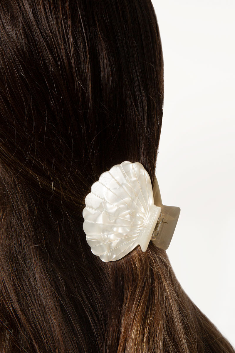 Shell Clip in Marble
