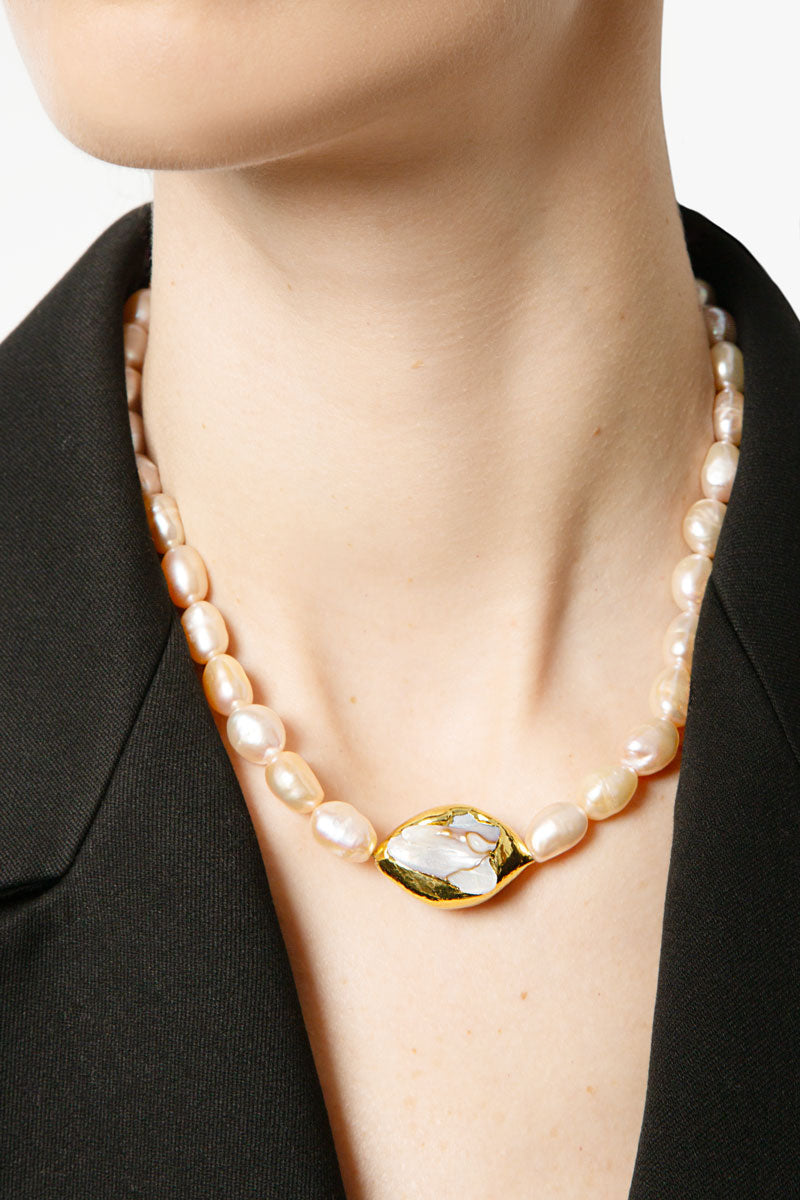 Pink Pearl Necklace with Detail