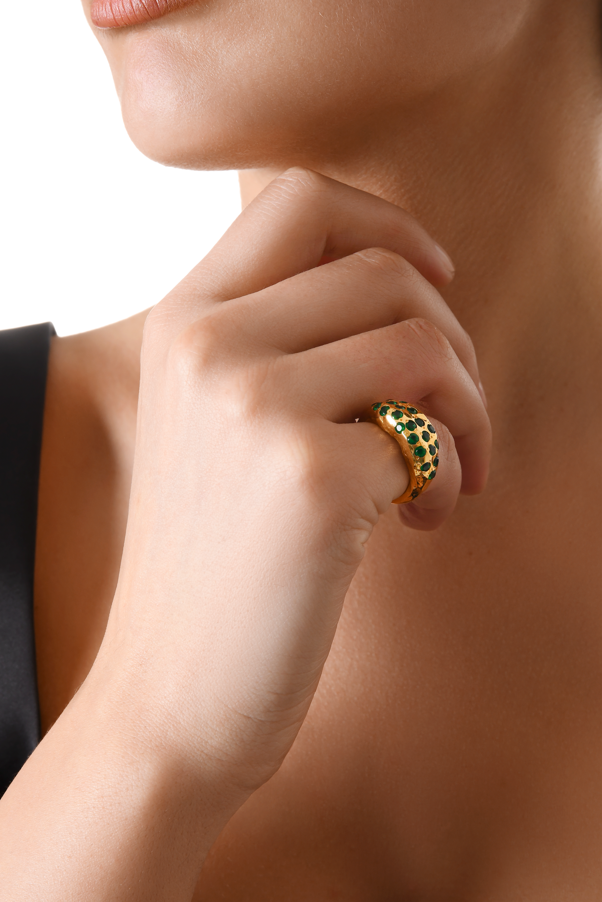 Laubacher Ring with green gems