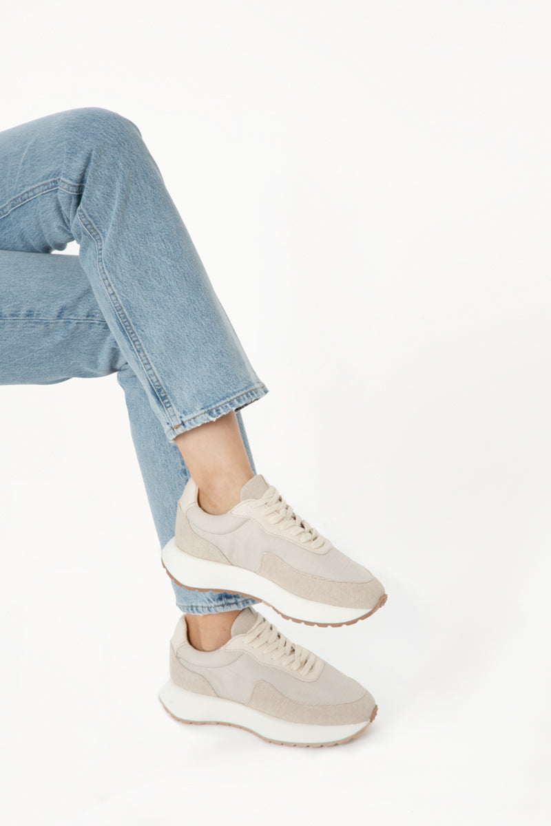 Oatmeal Kook Sneakers
