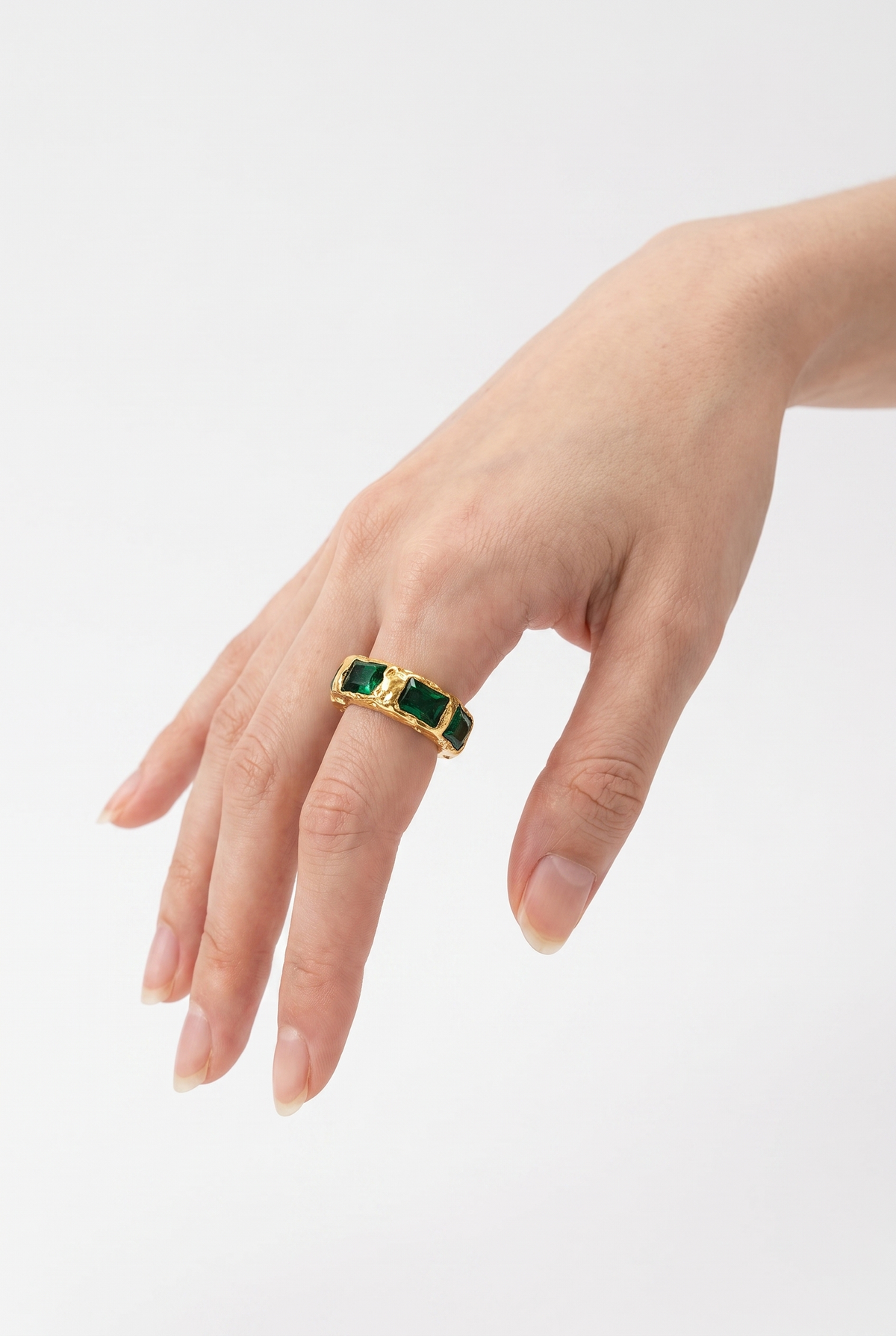 Monroe square with emerald green gems
