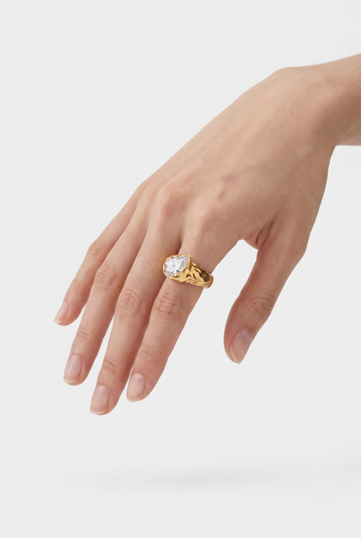 Joan ring with white zircon